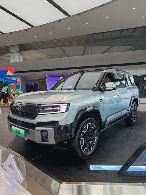 惠州5比亚迪方程豹硬派越野的爆款，英菲尼迪35周年与你共成长